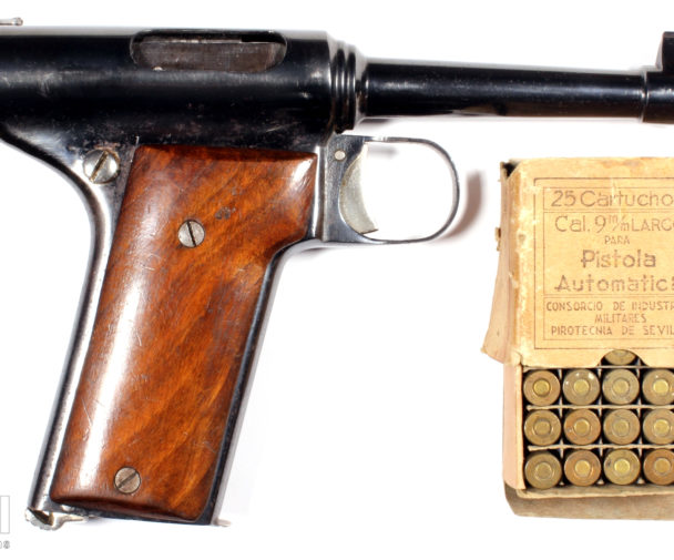 Un pistolet expérimental  en 9 mm Largo attribué à Corominas